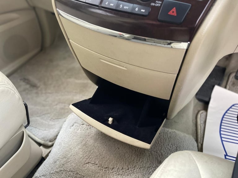 2006 NISSAN ELGRAND E51 AUTO