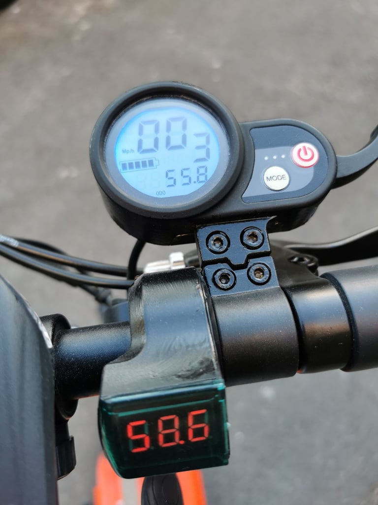 Electric scooter EMOVE 52V 1600W (Made in USA).