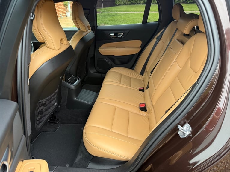 2021 21 VOLVO V60 2.0 T6 - PETROL HYBRID - 340Ps - AWD - INSCRIPTION - 1 OWNER -