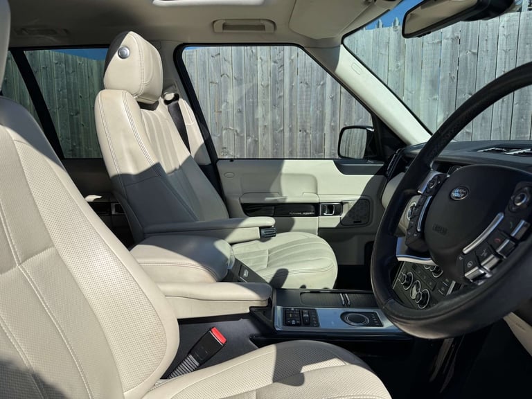 2012 Land Rover Range Rover 4.4 Range Rover Vogue SE TDV8 Automatic 4WD 5dr - NATIONAL DELIVERY* ...