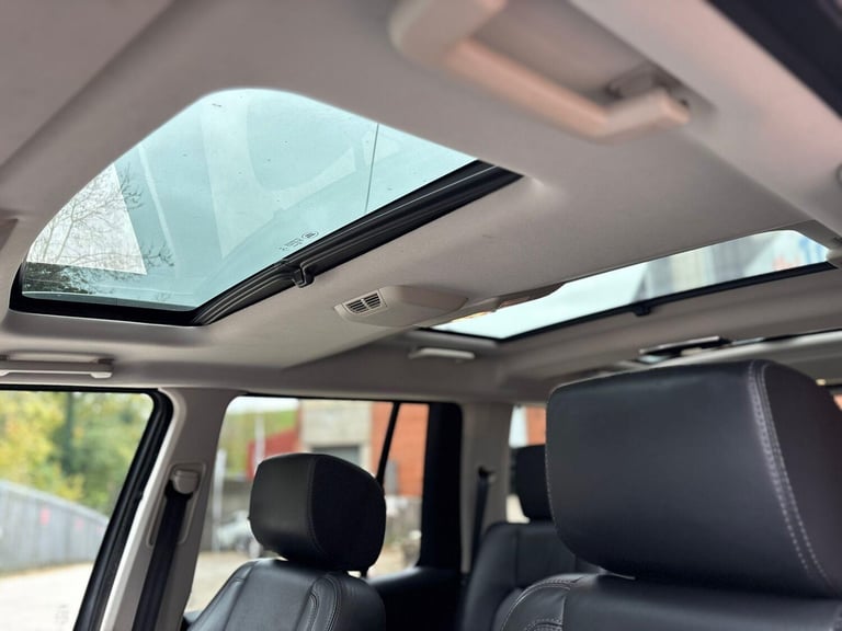 2016 Land Rover Discovery 4 3.0 SD V6 Landmark Auto 4WD Euro 6 (s/s) 5dr ESTATE Diesel Automatic