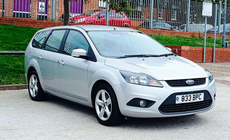 image for 2010 Ford Focus 1.6 Zetec 5dr ESTATE Petrol Automatic