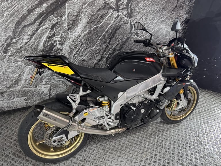 APRILIA TUONO 1000 V4 R APRC 2011