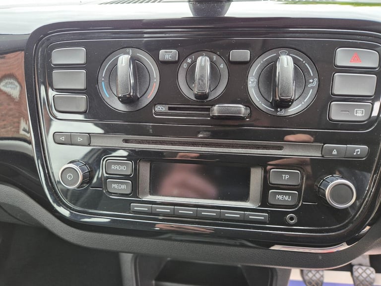 2012 Volkswagen up! 1.0 Move up! Euro 5 3dr HATCHBACK Petrol Manual