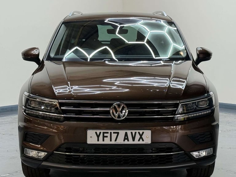 2017 Volkswagen Tiguan 2.0 TDI BlueMotion Tech SEL DSG 4Motion Euro 6 (s/s) 5dr SUV Diesel Automatic