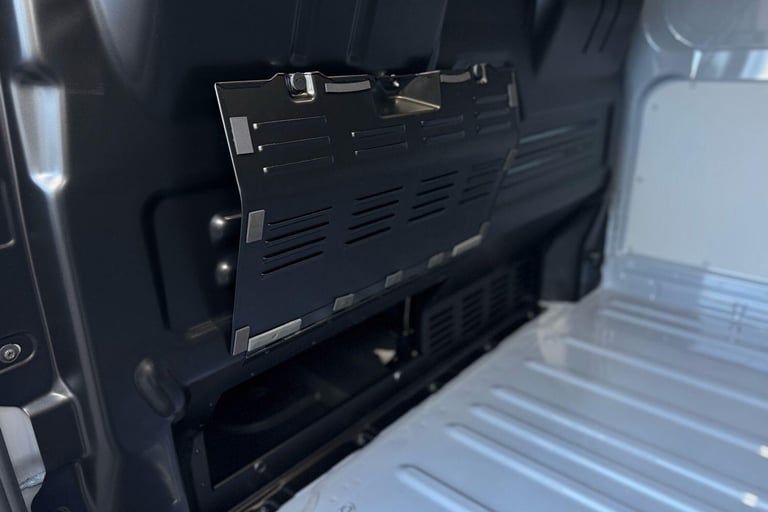 2025 Volkswagen Transporter 160kW 65kWh Commerce Pro Van Auto Van Automatic