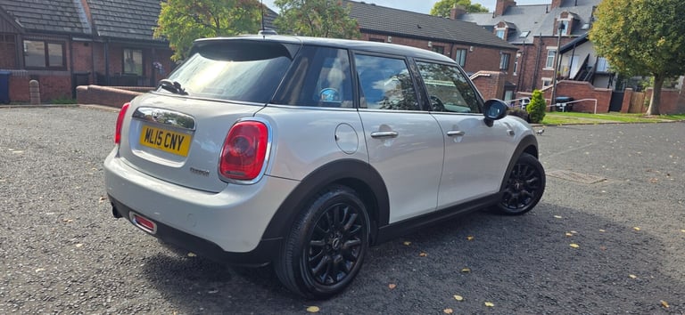 2015 MINI Hatch 1.5 Cooper 5dr HATCHBACK Petrol Manual