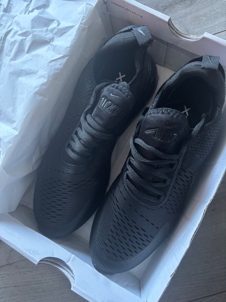 Nike 270s