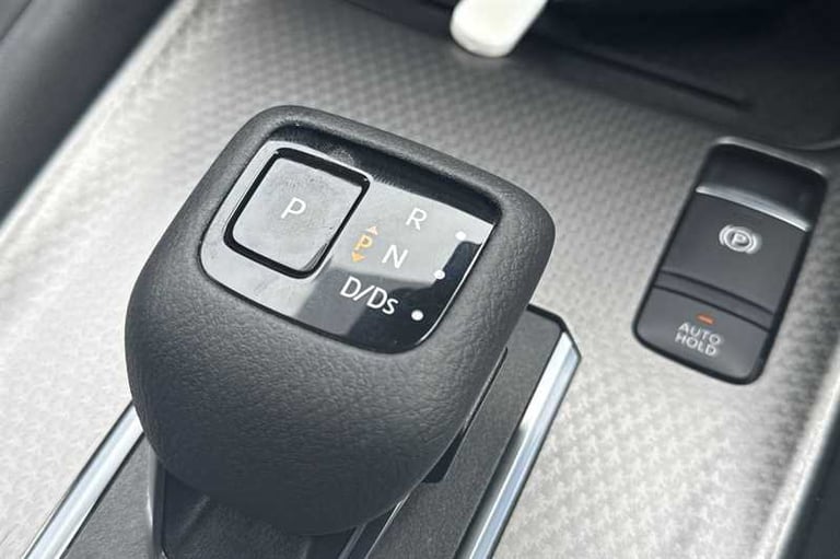 2024 Nissan Qashqai 1.3 DIG-T MH 158 N-CONNECTA 5DR XTRONIC Hatchback Petrol Automatic