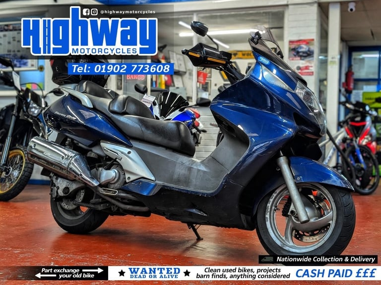 2002 Honda FJS600 Silverwing Maxi Scooter PX to Clear with current MOT