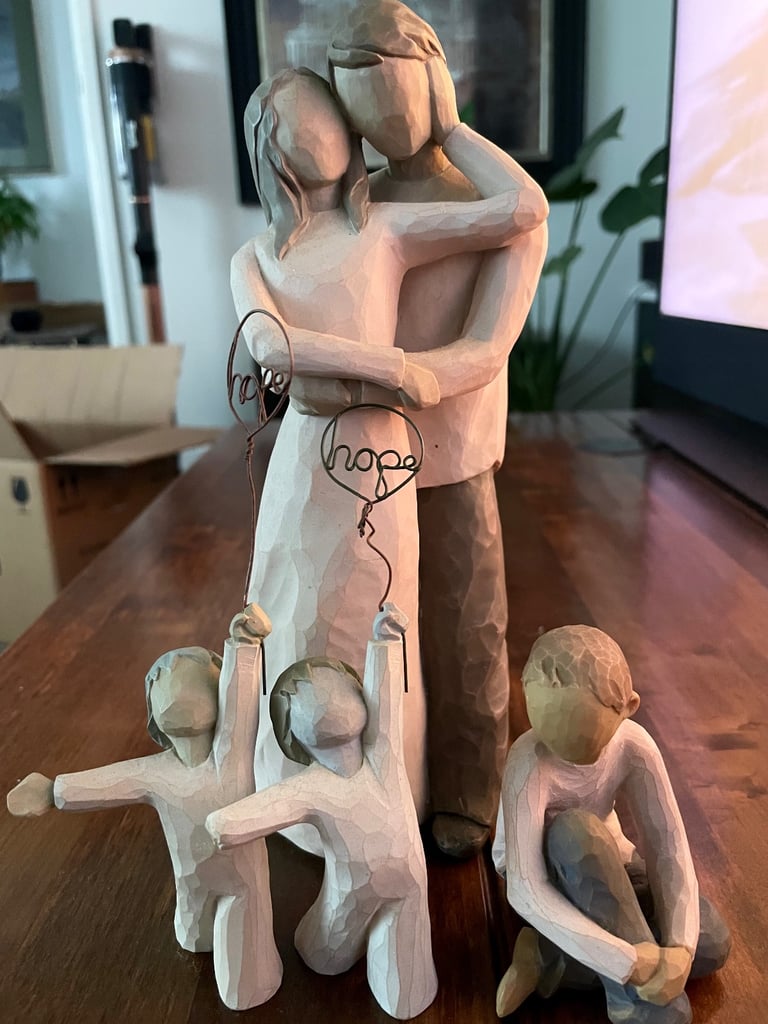 Willow tree figurines bundle