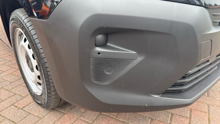 2025 Peugeot Partner 1.5 BlueHDi 950 Professional-Plus Long Panel Van 6dr Diesel Manual LWB Euro ...