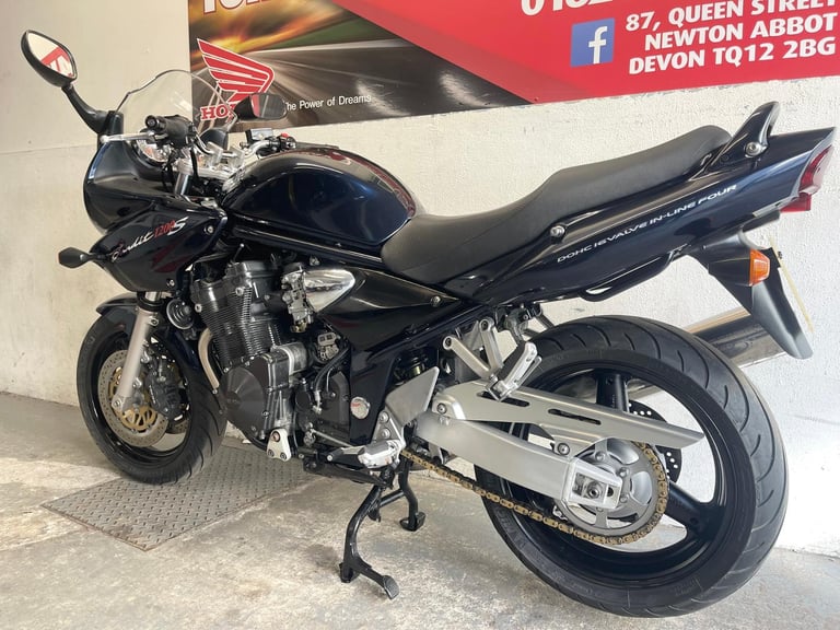 SUZUKI GSF1200S BANDIT VERY ORIGINAL 2004 04 REG LOVELY MACHINE FSH 