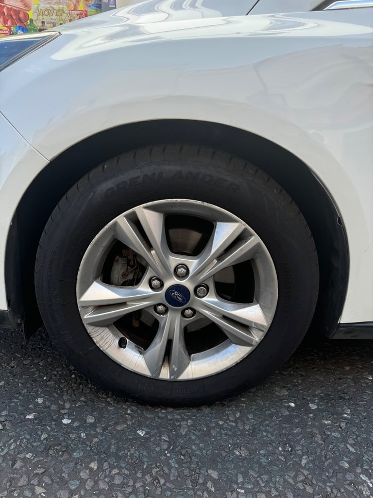 Ford, FOCUS, Hatchback, 2013, Manual, 998 (cc), 5 doors