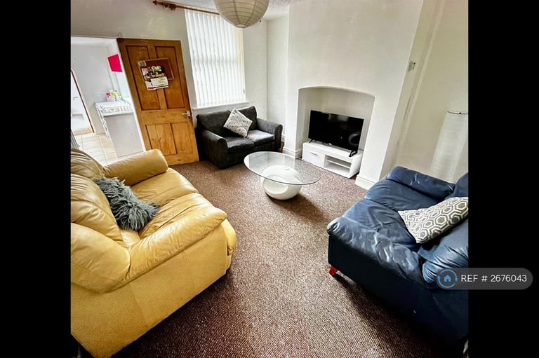 1 bedroom in Station Road, Ormskirk, L39 (#2676043)