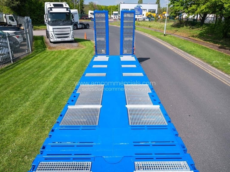 KASSBOHRER LOW LOADER 52800KG 3 AXLE EXTENDABLE