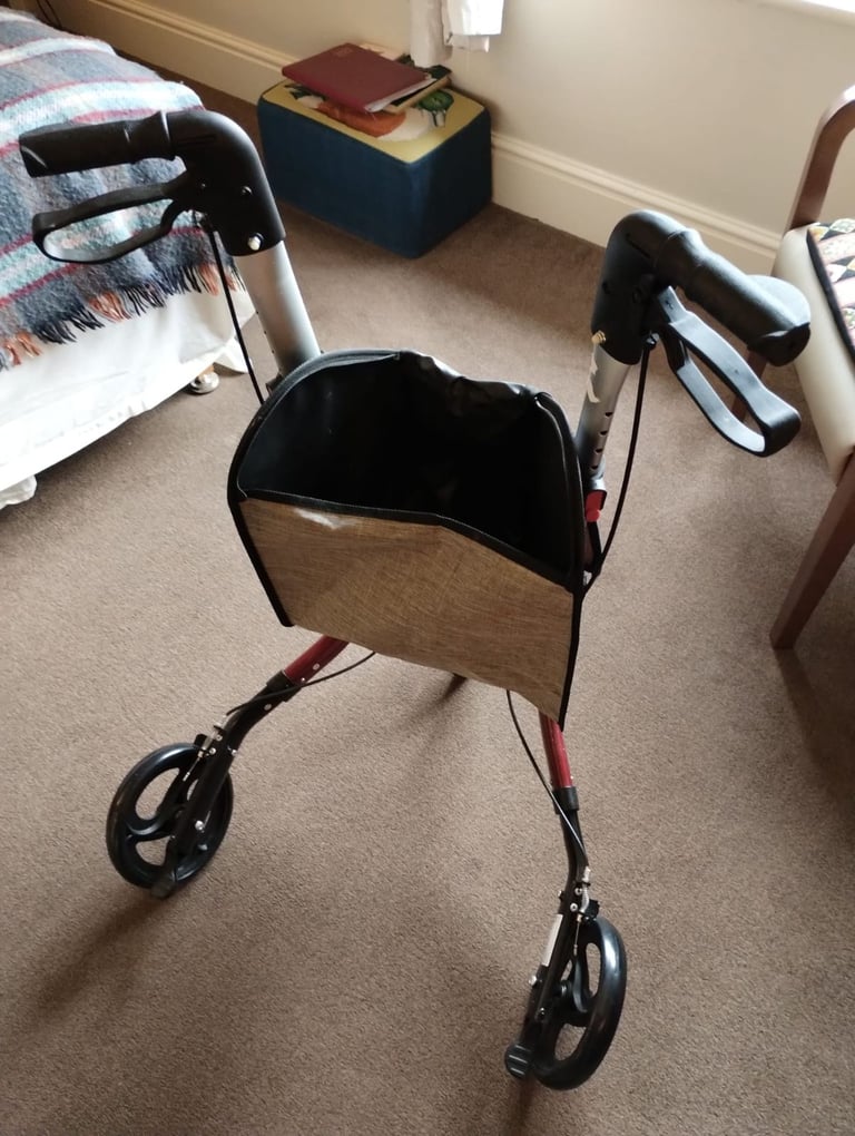 image for Costway 3 wheel rollator