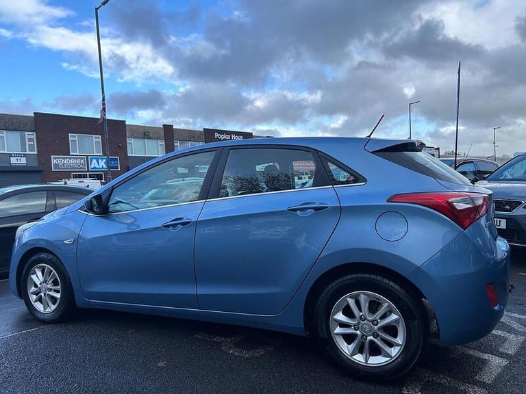 2015 Hyundai i30 1.6 CRDi Blue Drive SE Hatchback 5dr Diesel Manual Euro 6 (s/s) (110 ps) Hatchba...