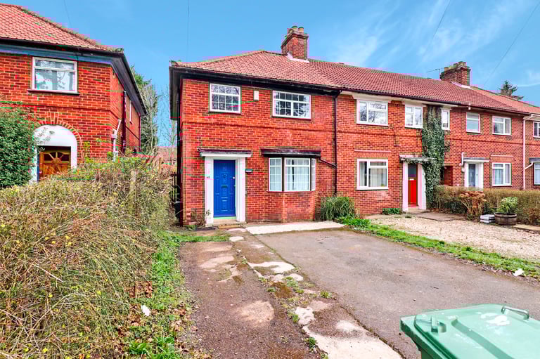 image for 5 bedrooms in Gipsy Lane, Oxford, OX3 Book Online - The Rent Guru {184}