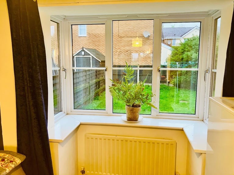 Beautiful 3 bedrooms detached house for rent 