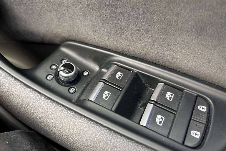 2022 Audi Q7 55 TFSI Quattro Black Edition 5dr Tiptronic [C+S] SUV Petrol Automatic