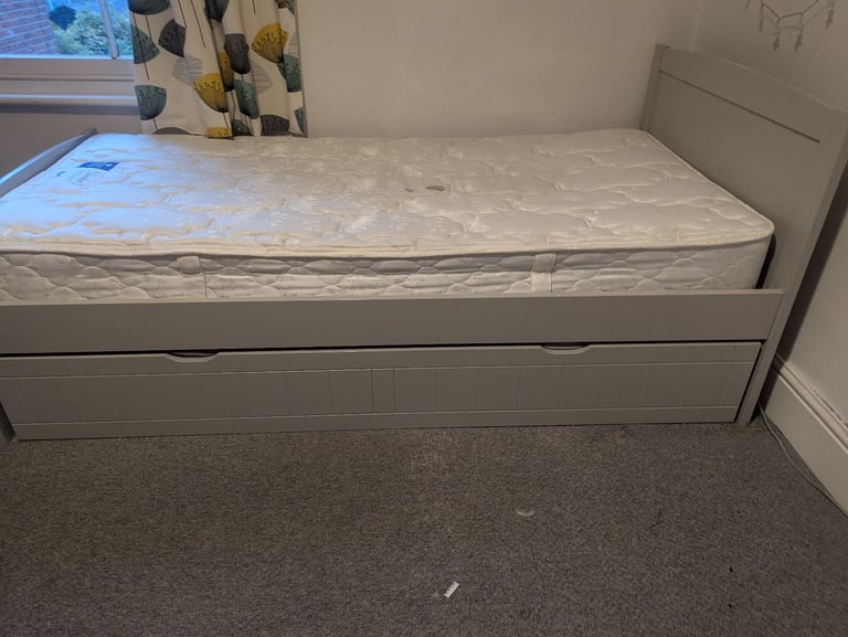 image for Single trundle bed