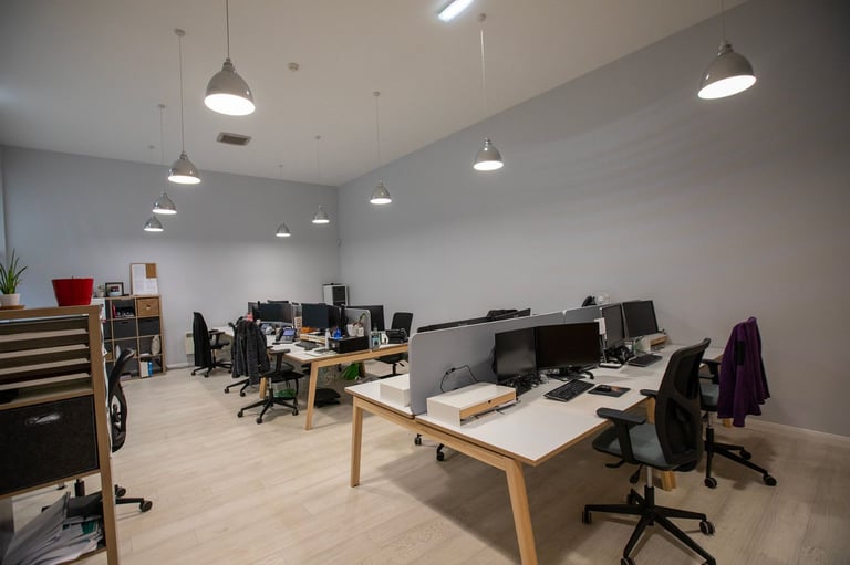 Office/Photographic Studio to rent.