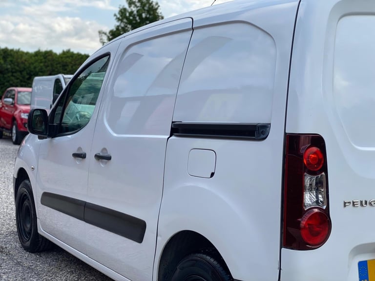 2017 Peugeot Partner 1.6 BlueHDi 651 SE L1 5dr PANEL VAN Diesel Manual