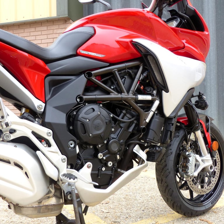 2018 MV AGUSTA TURISMO VELOCE 800 LUSSO – STUNNING, FSH, EXCELLENT CONDITION