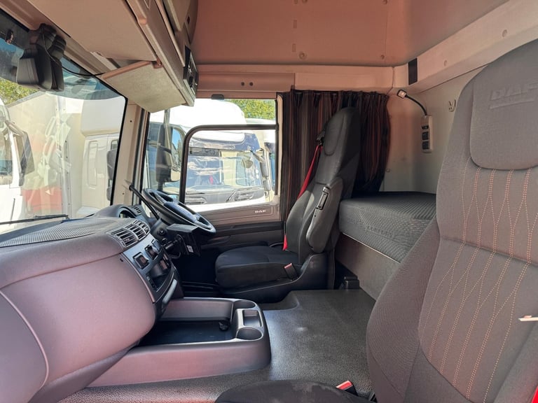 2020 DAF CF 340 6X2 BOX 