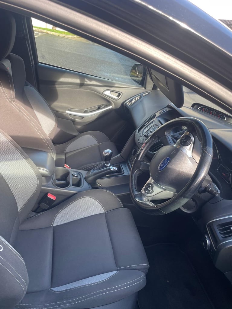 Ford, FOCUS, Hatchback, 2012, Manual, 1999 (cc), 5 doors