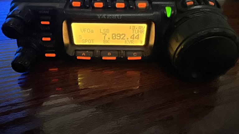 Yaesu ft-857