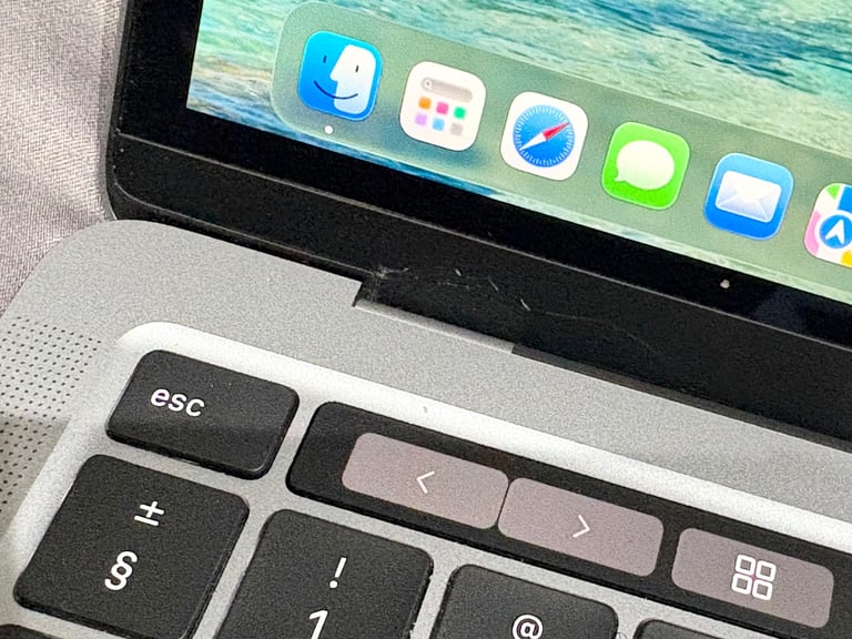 CAN DELIVER,BATTERY HEALTH 100% ONLY USED FEW TIME,CYCLE 70 MACBOOK PRO 2020 13” LAPTOP M1 16GB RAM 