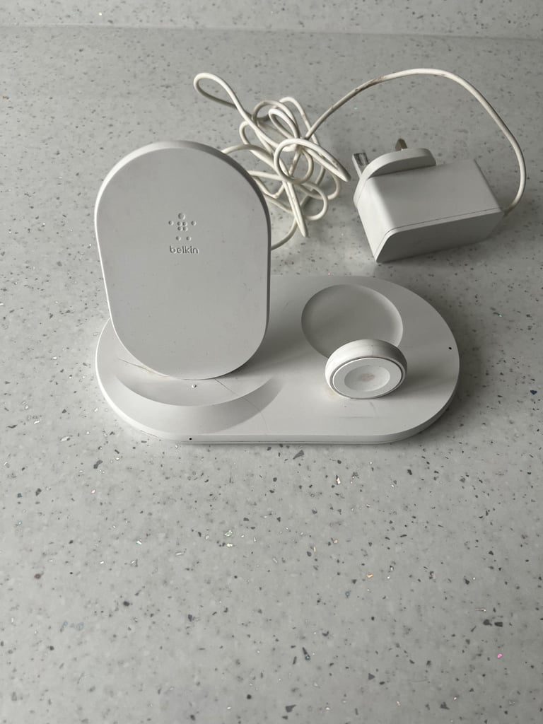 image for Belkin 3-in-1  Wireless Dock Charger for Apple