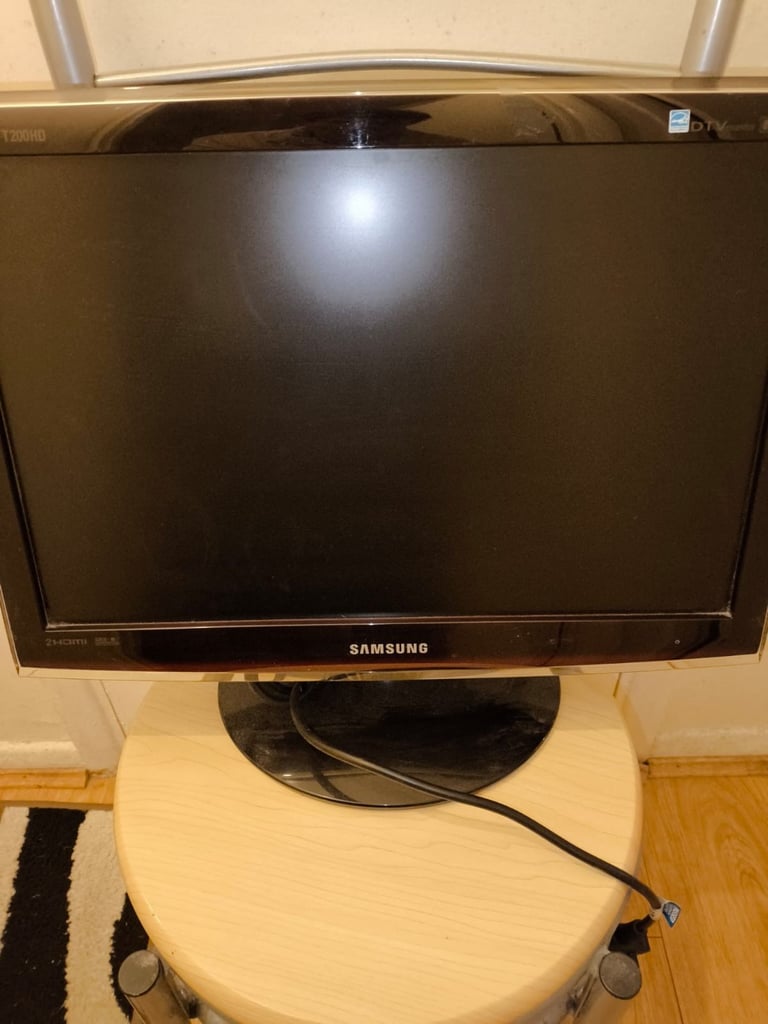 Samsung TV/Monitor 20" lcd