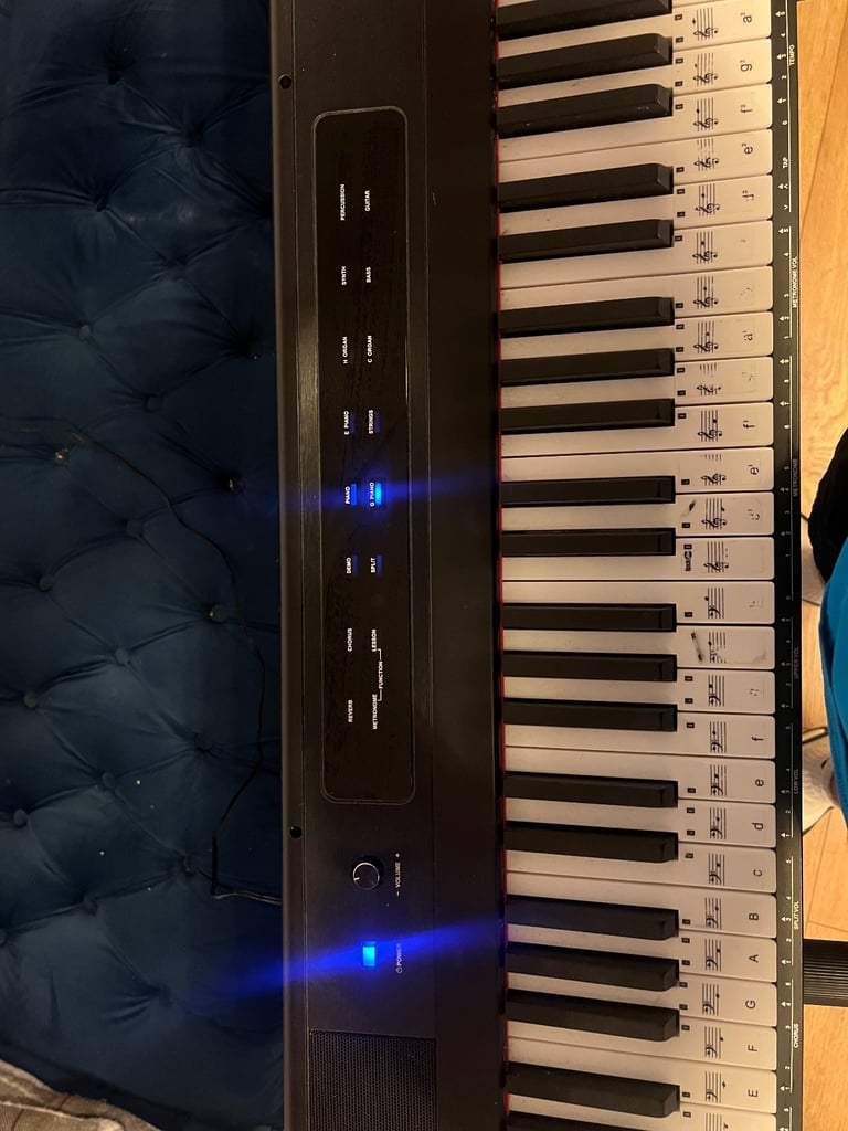 Digital Piano 88-Key – Excellent Condition