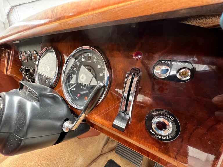 1965 Daimler V8 Petrol Automatic