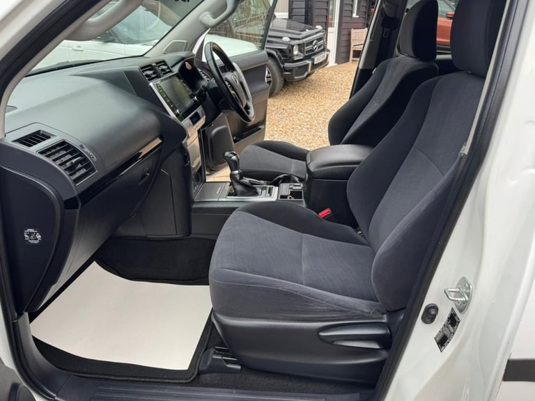 2022 Toyota Land Cruiser 2.8D Active SUV 3dr Diesel Auto 4WD Euro 6 (s/s) (204 ps) ESTATE Diesel ...