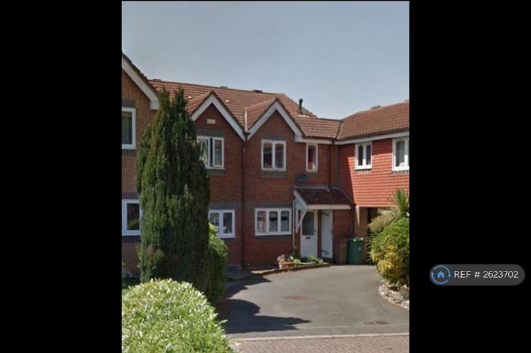 image for 3 bedroom house in Chiltern Close, Worcester Park, KT4 (3 bed) (#2623702)