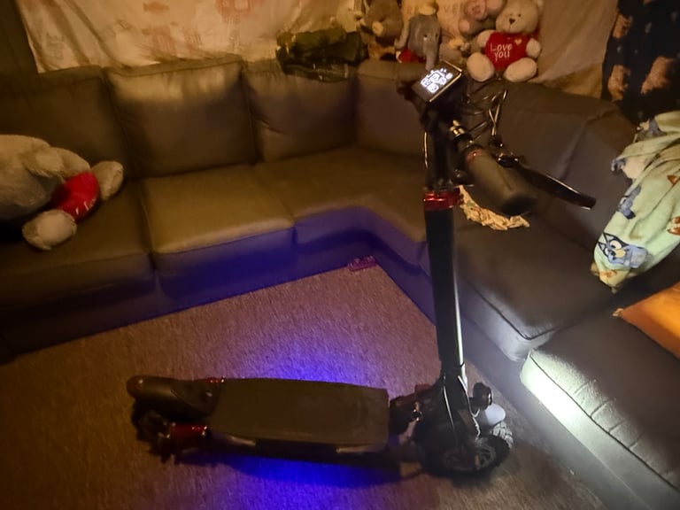 image for Electric scooter (Iscooter ix3)