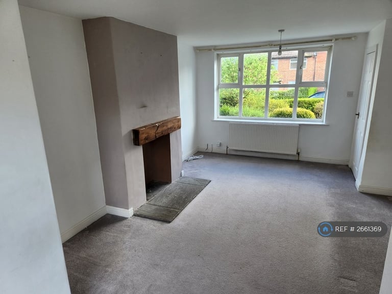 3 bedroom house in Hill Top Crescent, Mirfield, WF14 (3 bed) (#2661369)