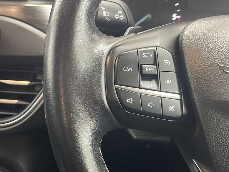 2019 Ford Focus 1.5 EcoBlue Vignale Hatchback 5dr Diesel Auto Euro 6 (s/s) (120 ps) Hatchback Die...