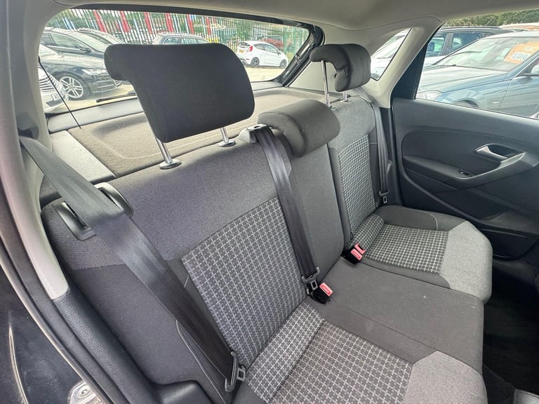 2015 Volkswagen Polo 1.2 TSI BlueMotion Tech SE DSG Euro 6 (s/s) 5dr HATCHBACK Petrol Automatic