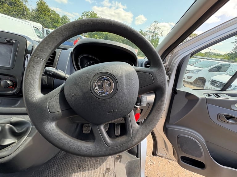 2018 Vauxhall Vivaro Vivaro  Combi CDTi S/S Minibus DIESEL Manual