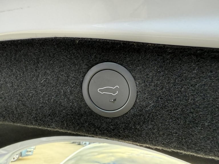 2024 Tesla Model 3 (Dual Motor) Long Range Saloon 4dr Electric Auto 4WDE (306 ps) Saloon Electric...
