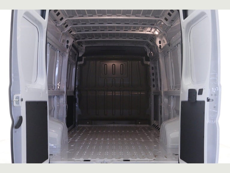 2025 Peugeot Boxer 2.2 BlueHDi 140 L3H2 335 Professional Auto PANEL VAN Diesel Automatic