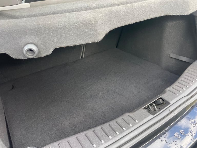 FORD FOCUS 1.6 ZETEC 11 REG BLACK 5 DOOR TIMING BELT REPLACED MOT JULY 2026 LOW INSURANCE 45+MPG