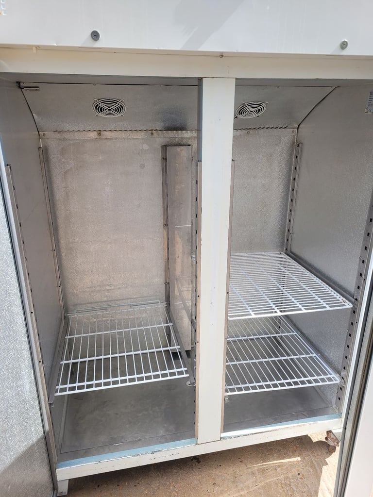 Commercial Catering double door kitchen fridge  perfect working order 