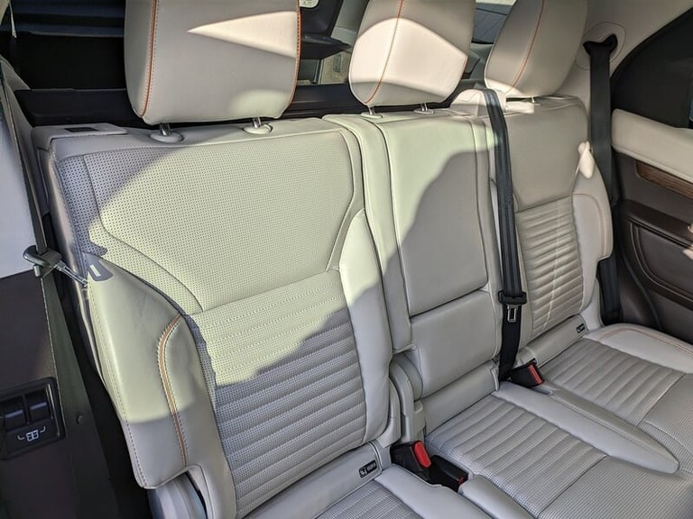 2017 Land Rover Discovery 3.0 TD6 HSE Luxury 5dr Auto ESTATE DIESEL Automatic