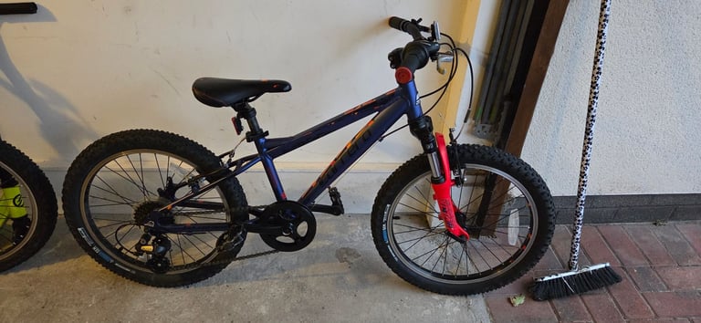 image for Carrera Luna 16" Bike